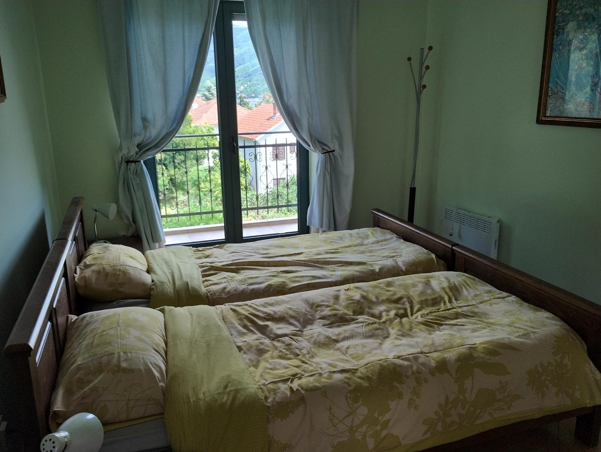 Monteview Duplex Villa แฮร์เซ็ก-โนวี ภายนอก รูปภาพ